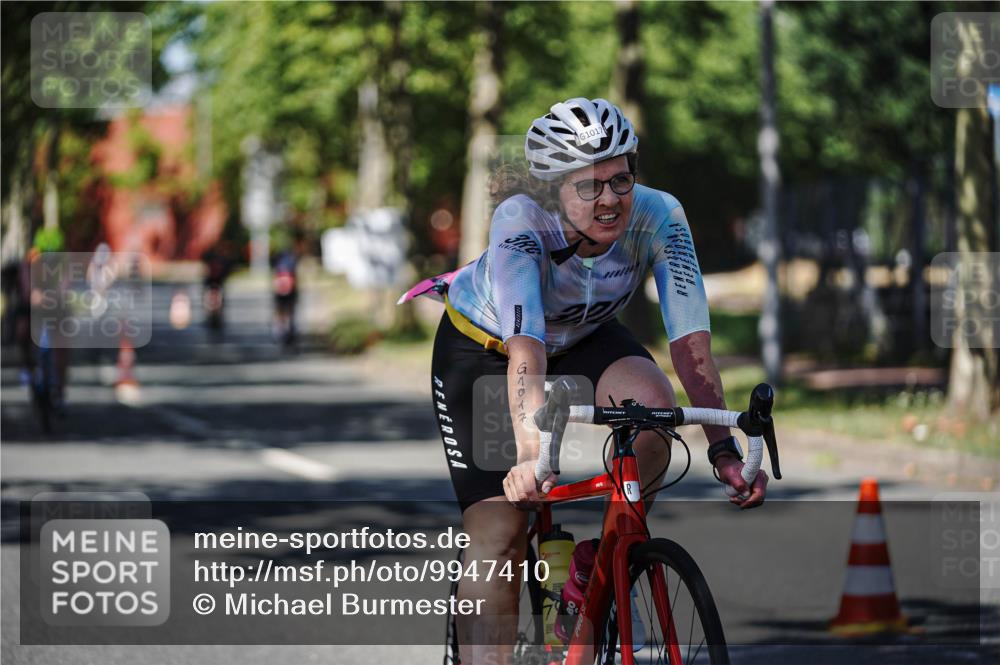 09.08.2026 - GEWOBA Citytriathlon Bremen Michael Burmester http://msf.ph/oto/9947410 09.08.2026 12:20:09 Radfahren 595, 625, 693, 757, 788, 790, 798, 817, 823, 838, 935, 1017, 1113, 1129, 1155 meine-sportfotos.de