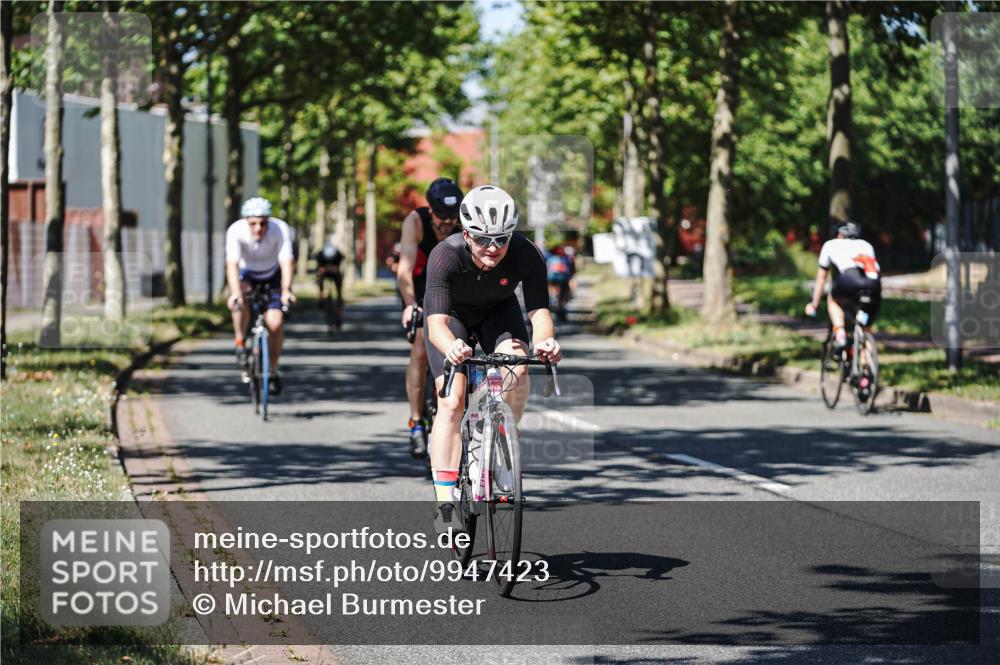 09.08.2026 - GEWOBA Citytriathlon Bremen Michael Burmester http://msf.ph/oto/9947423 09.08.2026 12:20:23 Radfahren 693, 745, 762, 763, 790, 792, 816, 823, 844, 897, 1020, 1113, 1155 meine-sportfotos.de