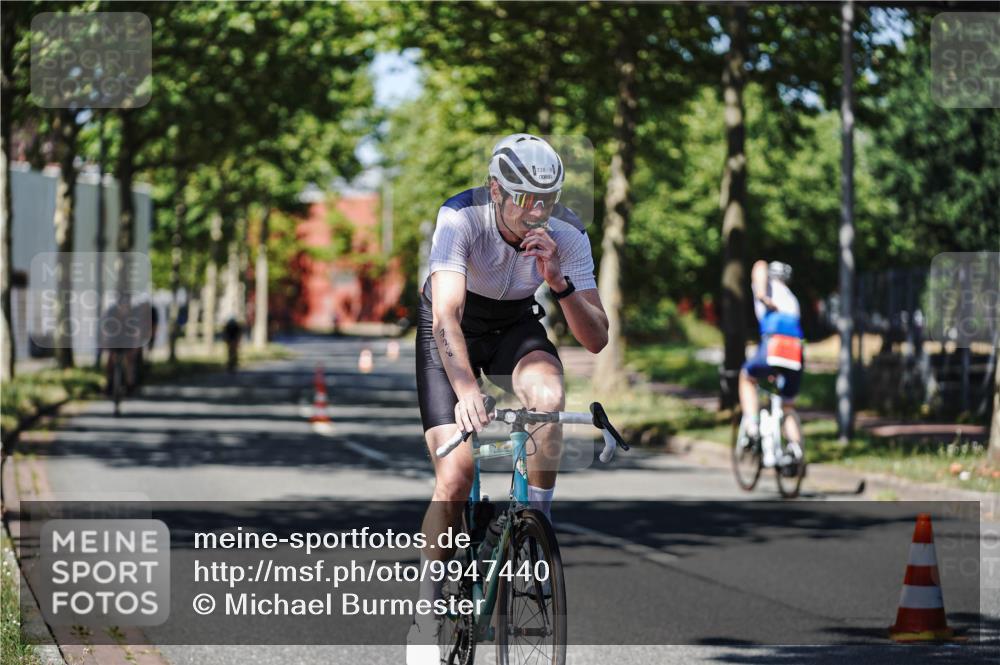 09.08.2026 - GEWOBA Citytriathlon Bremen Michael Burmester http://msf.ph/oto/9947440 09.08.2026 12:20:33 Radfahren 566, 656, 682, 728, 745, 792, 816, 844, 897, 931, 1020 meine-sportfotos.de