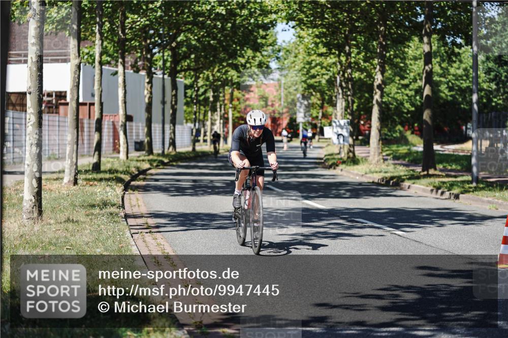 09.08.2026 - GEWOBA Citytriathlon Bremen Michael Burmester http://msf.ph/oto/9947445 09.08.2026 12:20:39 Radfahren 566, 656, 682, 728, 745, 773, 931 meine-sportfotos.de