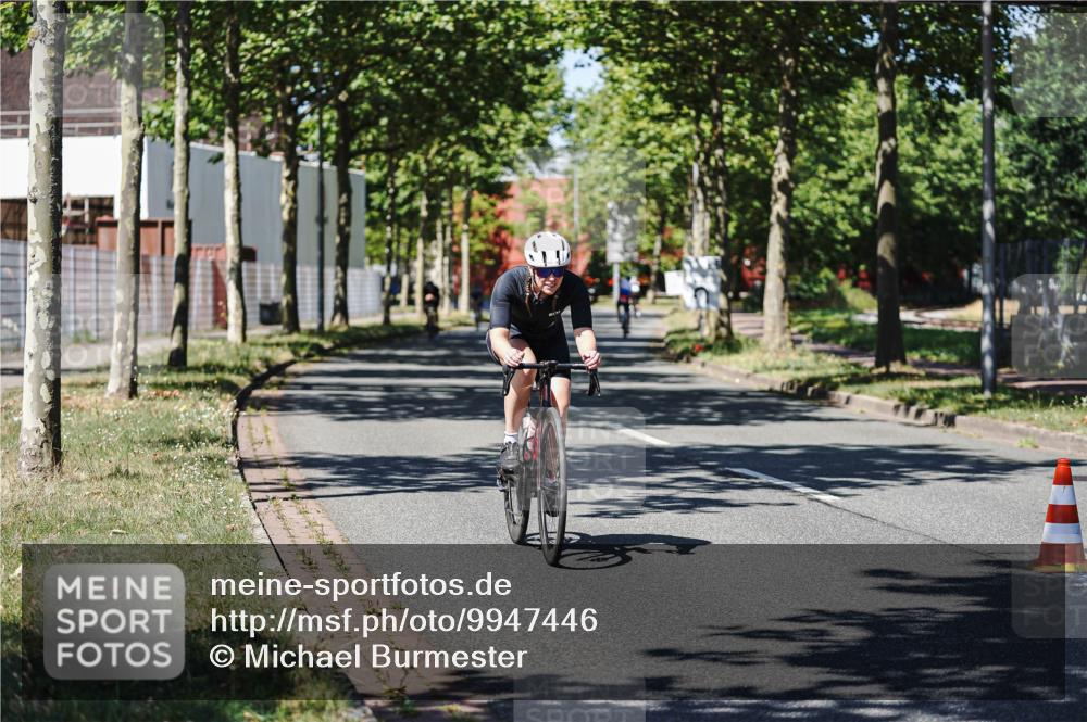 09.08.2026 - GEWOBA Citytriathlon Bremen Michael Burmester http://msf.ph/oto/9947446 09.08.2026 12:20:39 Radfahren 566, 656, 682, 728, 745, 773, 931 meine-sportfotos.de