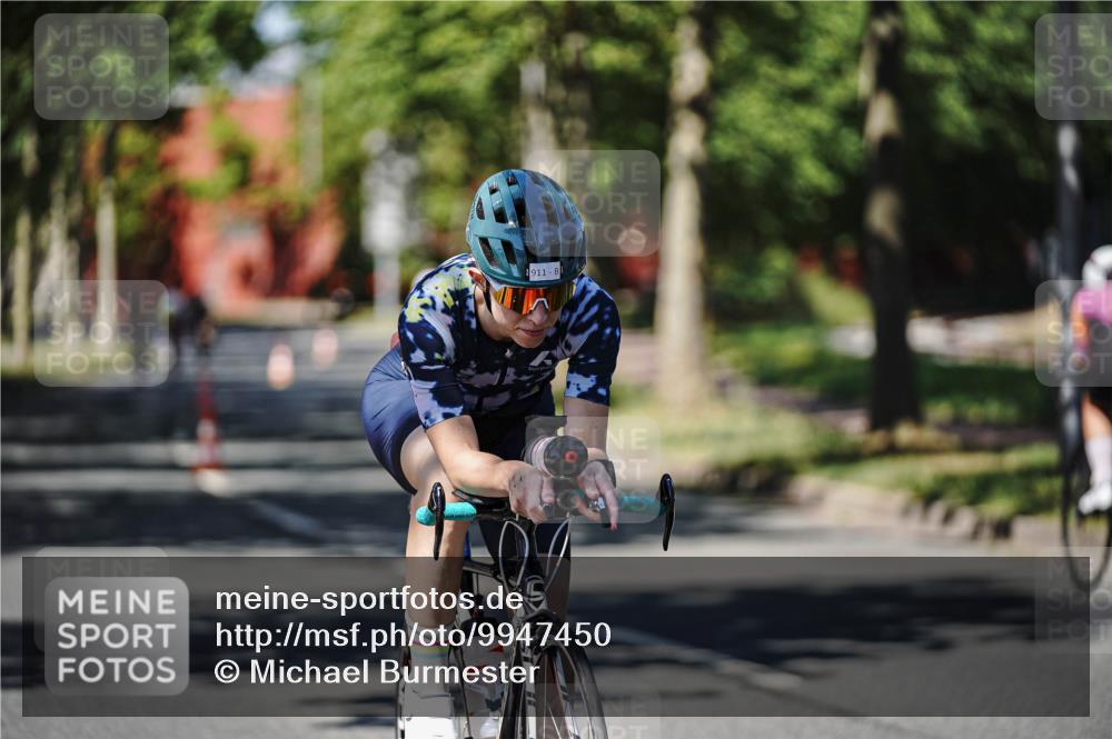 09.08.2026 - GEWOBA Citytriathlon Bremen Michael Burmester http://msf.ph/oto/9947450 09.08.2026 12:20:47 Radfahren 566, 728, 773, 889, 911, 931, 960 meine-sportfotos.de