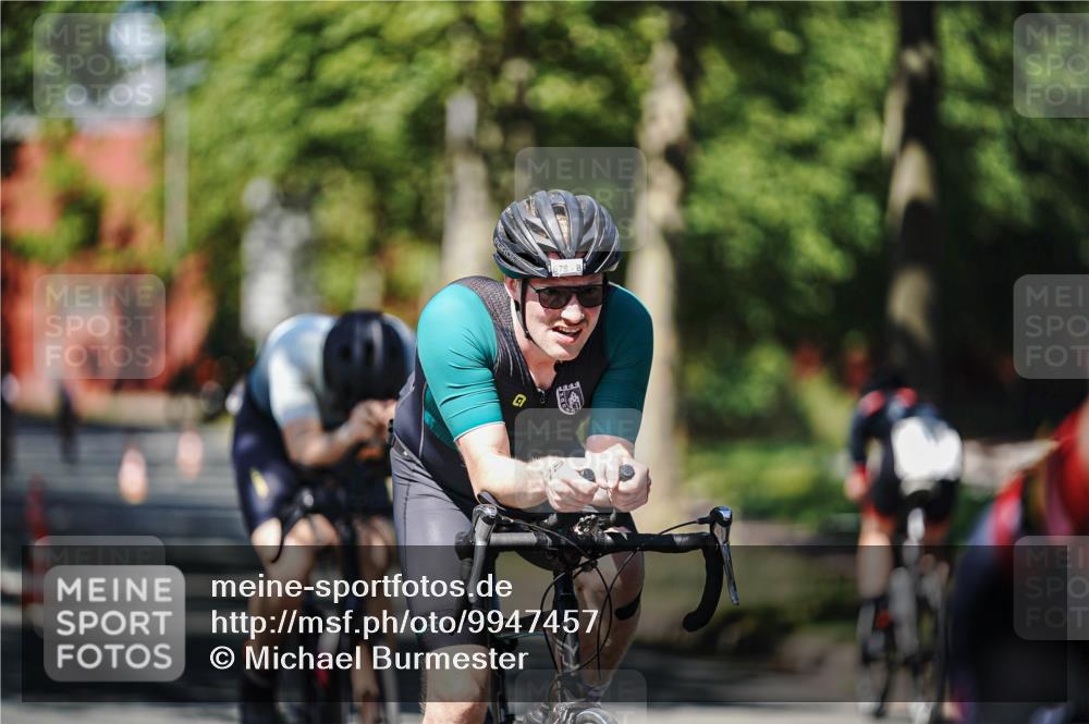 09.08.2026 - GEWOBA Citytriathlon Bremen Michael Burmester http://msf.ph/oto/9947457 09.08.2026 12:20:55 Radfahren 560, 562, 639, 668, 678, 773, 889, 911, 912, 960, 968, 979, 1110 meine-sportfotos.de