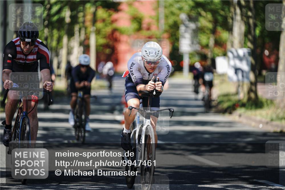 09.08.2026 - GEWOBA Citytriathlon Bremen Michael Burmester http://msf.ph/oto/9947461 09.08.2026 12:20:58 Radfahren 560, 562, 637, 639, 668, 678, 773, 889, 911, 912, 960, 968, 979, 1110 meine-sportfotos.de