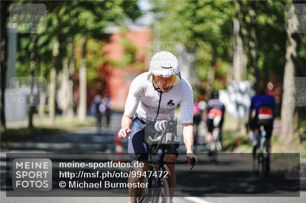 09.08.2026 - GEWOBA Citytriathlon Bremen Michael Burmester http://msf.ph/oto/9947472 09.08.2026 12:21:04 Radfahren 560, 562, 628, 637, 639, 644, 668, 678, 889, 911, 912, 968, 979, 1110 meine-sportfotos.de