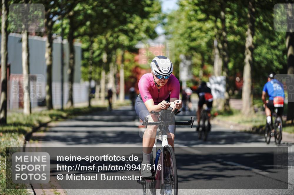 09.08.2026 - GEWOBA Citytriathlon Bremen Michael Burmester http://msf.ph/oto/9947516 09.08.2026 12:21:53 Radfahren 604, 626, 759, 768, 796, 834, 876, 885, 953, 998, 1102, 1114, 1156 meine-sportfotos.de