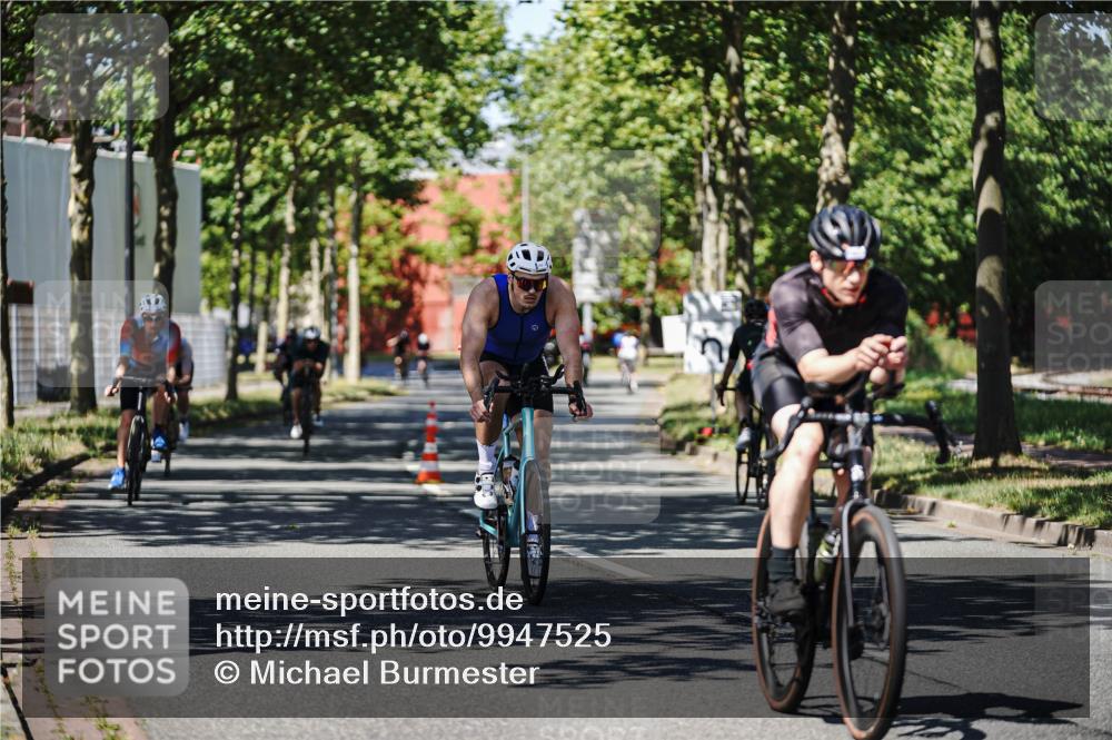 09.08.2026 - GEWOBA Citytriathlon Bremen Michael Burmester http://msf.ph/oto/9947525 09.08.2026 12:22:06 Radfahren 541, 559, 571, 604, 623, 687, 695, 896, 953, 954, 1102, 1114, 1139, 1154 meine-sportfotos.de