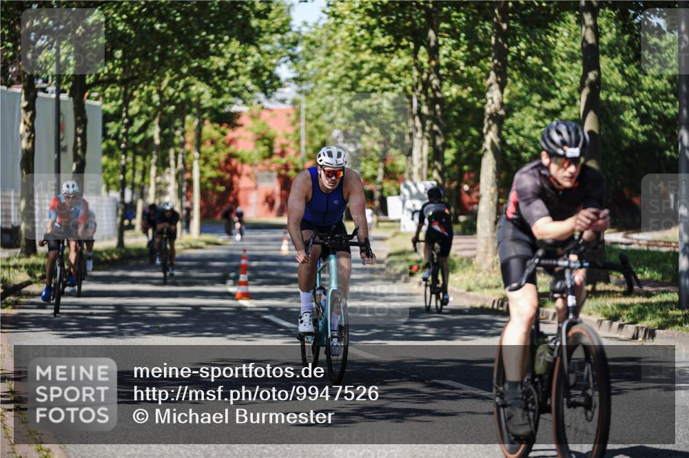 09.08.2026 - GEWOBA Citytriathlon Bremen Michael Burmester http://msf.ph/oto/9947526 09.08.2026 12:22:06 Radfahren 541, 559, 571, 604, 623, 687, 695, 896, 953, 954, 1102, 1114, 1139, 1154 meine-sportfotos.de