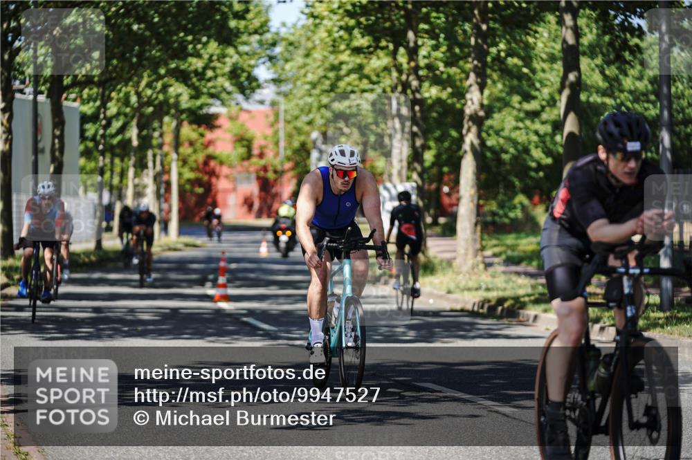 09.08.2026 - GEWOBA Citytriathlon Bremen Michael Burmester http://msf.ph/oto/9947527 09.08.2026 12:22:06 Radfahren 541, 559, 571, 604, 623, 687, 695, 896, 953, 954, 1102, 1114, 1139, 1154 meine-sportfotos.de