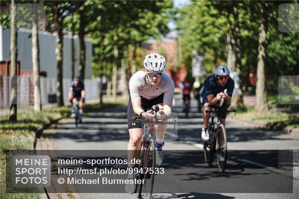 09.08.2026 - GEWOBA Citytriathlon Bremen Michael Burmester http://msf.ph/oto/9947533 09.08.2026 12:22:09 Radfahren 541, 559, 571, 623, 687, 695, 896, 953, 954, 1102, 1114, 1139, 1154 meine-sportfotos.de