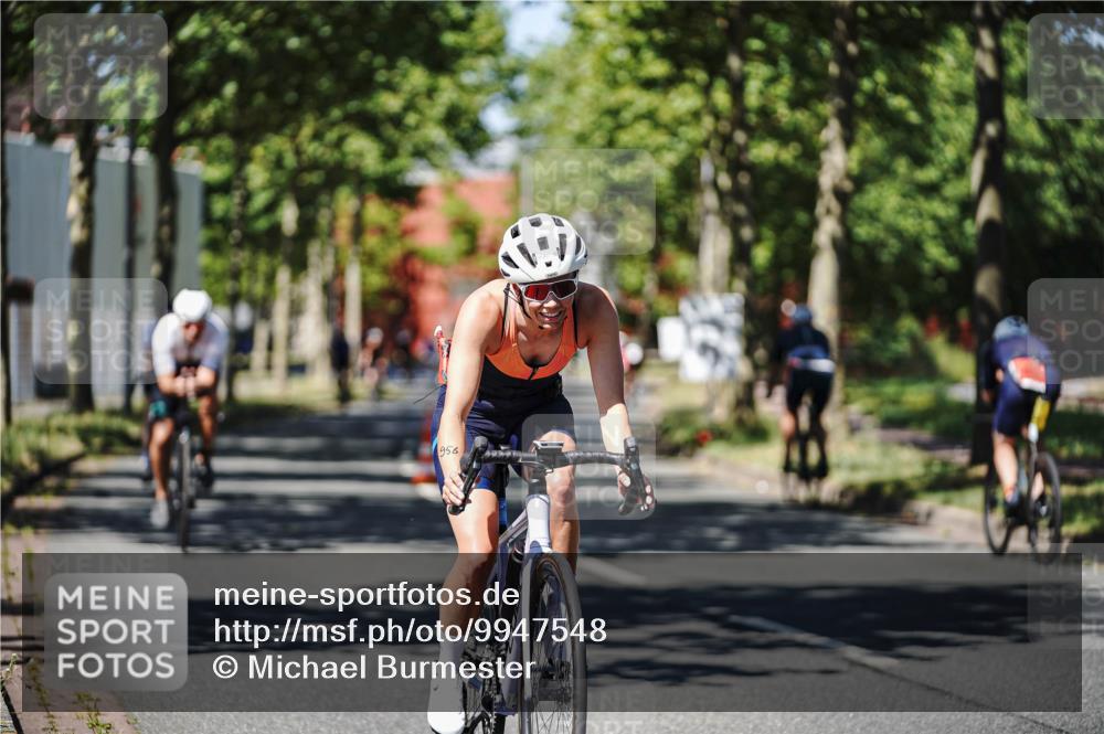09.08.2026 - GEWOBA Citytriathlon Bremen Michael Burmester http://msf.ph/oto/9947548 09.08.2026 12:22:34 Radfahren 681, 696, 787, 805, 945, 956 meine-sportfotos.de