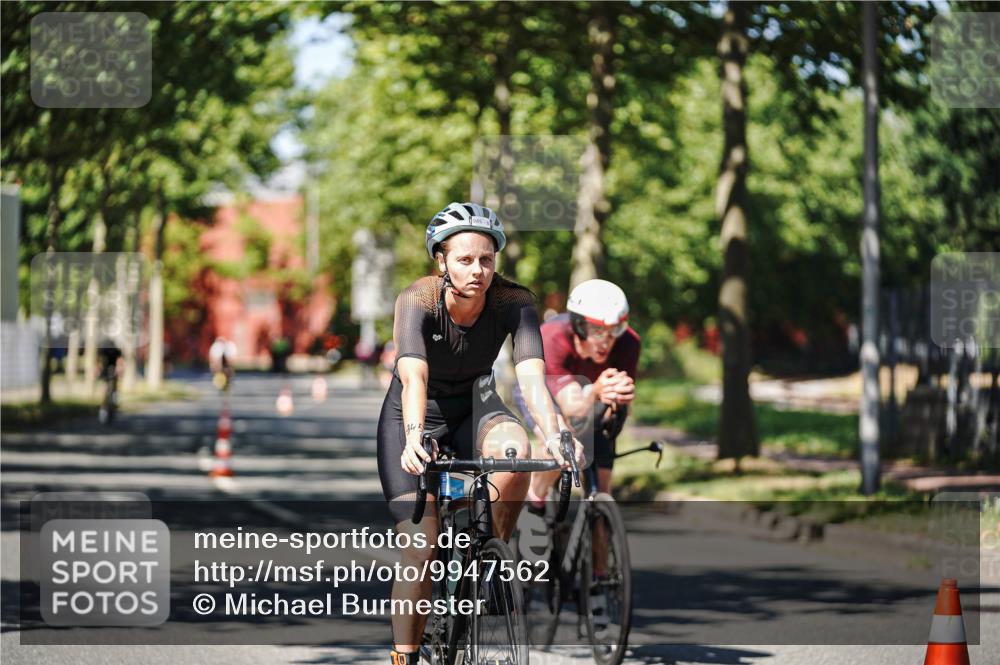 09.08.2026 - GEWOBA Citytriathlon Bremen Michael Burmester http://msf.ph/oto/9947562 09.08.2026 12:22:44 Radfahren 664, 681, 787, 800, 805, 945, 956, 1108 meine-sportfotos.de