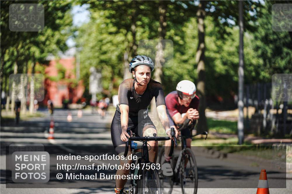 09.08.2026 - GEWOBA Citytriathlon Bremen Michael Burmester http://msf.ph/oto/9947563 09.08.2026 12:22:44 Radfahren 664, 681, 787, 800, 805, 945, 956, 1108 meine-sportfotos.de