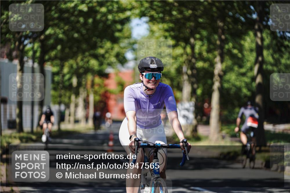 09.08.2026 - GEWOBA Citytriathlon Bremen Michael Burmester http://msf.ph/oto/9947565 09.08.2026 12:22:46 Radfahren 664, 681, 787, 800, 805, 945, 956, 1012, 1108 meine-sportfotos.de