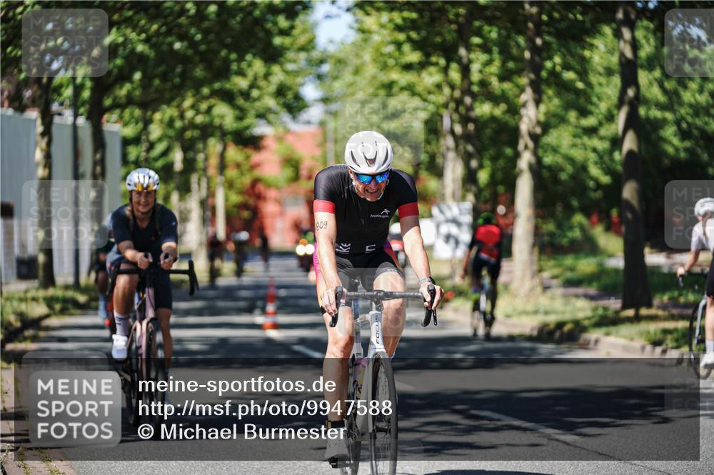 09.08.2026 - GEWOBA Citytriathlon Bremen Michael Burmester http://msf.ph/oto/9947588 09.08.2026 12:23:02 Radfahren 699, 783, 809, 915, 919, 933, 940, 966, 972, 1012, 1136 meine-sportfotos.de