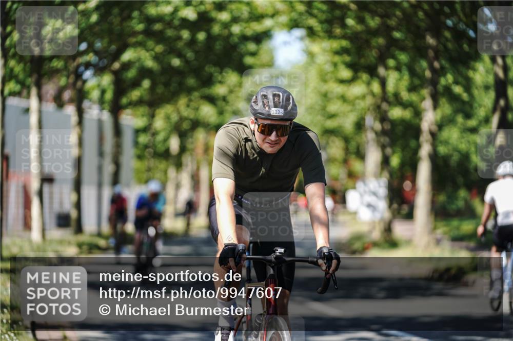 09.08.2026 - GEWOBA Citytriathlon Bremen Michael Burmester http://msf.ph/oto/9947607 09.08.2026 12:23:12 Radfahren 572, 577, 612, 782, 783, 809, 840, 871, 888, 898, 919, 966, 972, 1123, 1136 meine-sportfotos.de