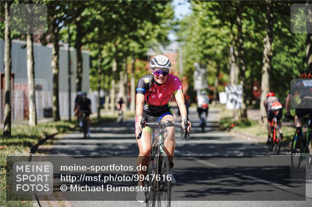 09.08.2026 - GEWOBA Citytriathlon Bremen Michael Burmester http://msf.ph/oto/9947616 09.08.2026 12:23:16 Radfahren 572, 577, 612, 782, 840, 871, 888, 898, 972, 976, 996, 1123, 1136 meine-sportfotos.de