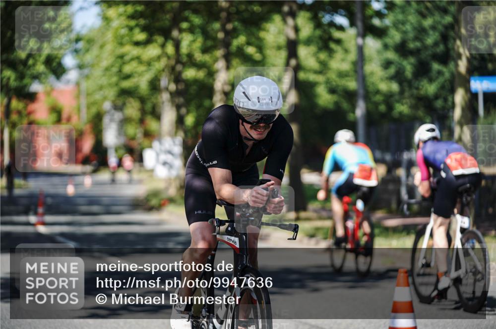 09.08.2026 - GEWOBA Citytriathlon Bremen Michael Burmester http://msf.ph/oto/9947636 09.08.2026 12:23:41 Radfahren 651, 701, 705, 707, 890, 1107 meine-sportfotos.de