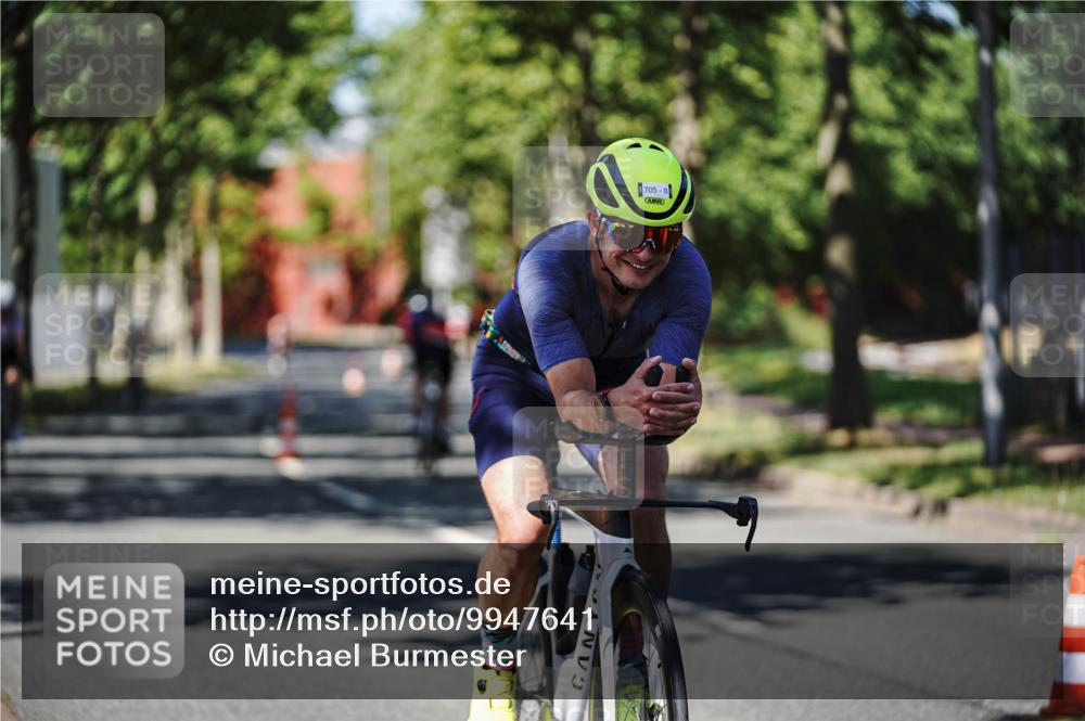 09.08.2026 - GEWOBA Citytriathlon Bremen Michael Burmester http://msf.ph/oto/9947641 09.08.2026 12:23:43 Radfahren 651, 701, 705, 890, 1107 meine-sportfotos.de