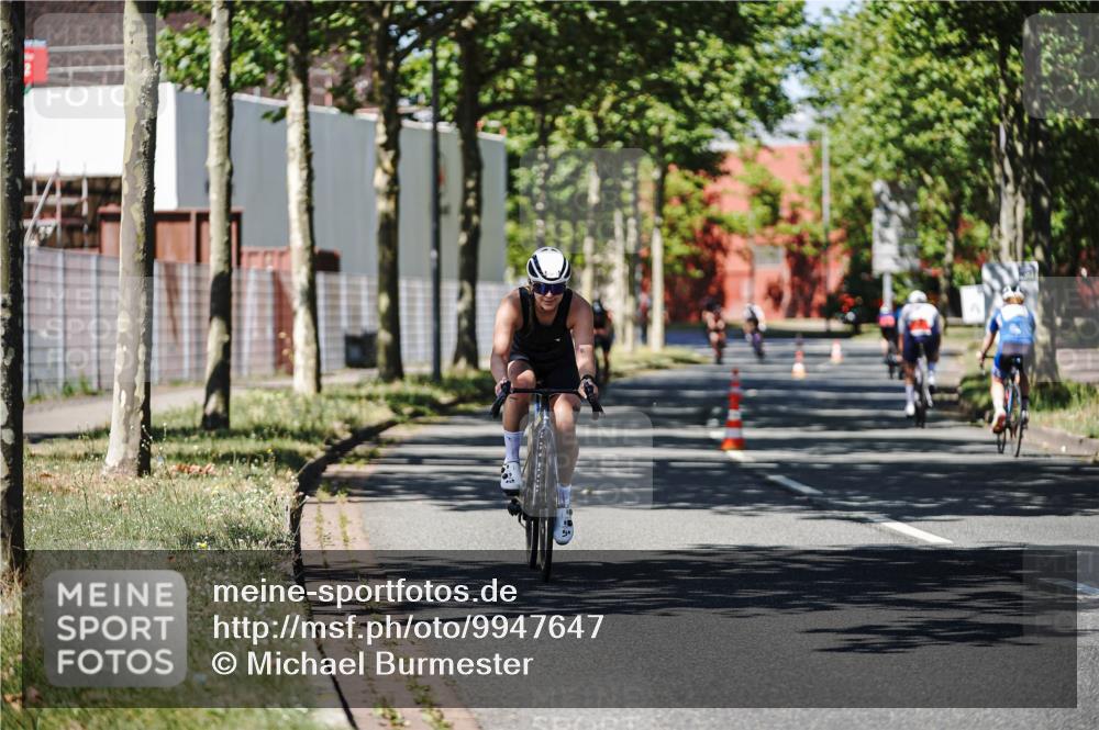 09.08.2026 - GEWOBA Citytriathlon Bremen Michael Burmester http://msf.ph/oto/9947647 09.08.2026 12:23:47 Radfahren 570, 705, 890, 1107 meine-sportfotos.de