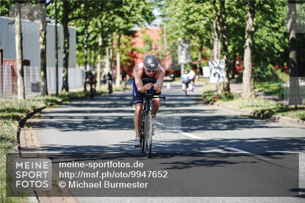 09.08.2026 - GEWOBA Citytriathlon Bremen Michael Burmester http://msf.ph/oto/9947652 09.08.2026 12:23:51 Radfahren 570, 585, 705, 761, 890, 1107, 1124, 1159 meine-sportfotos.de