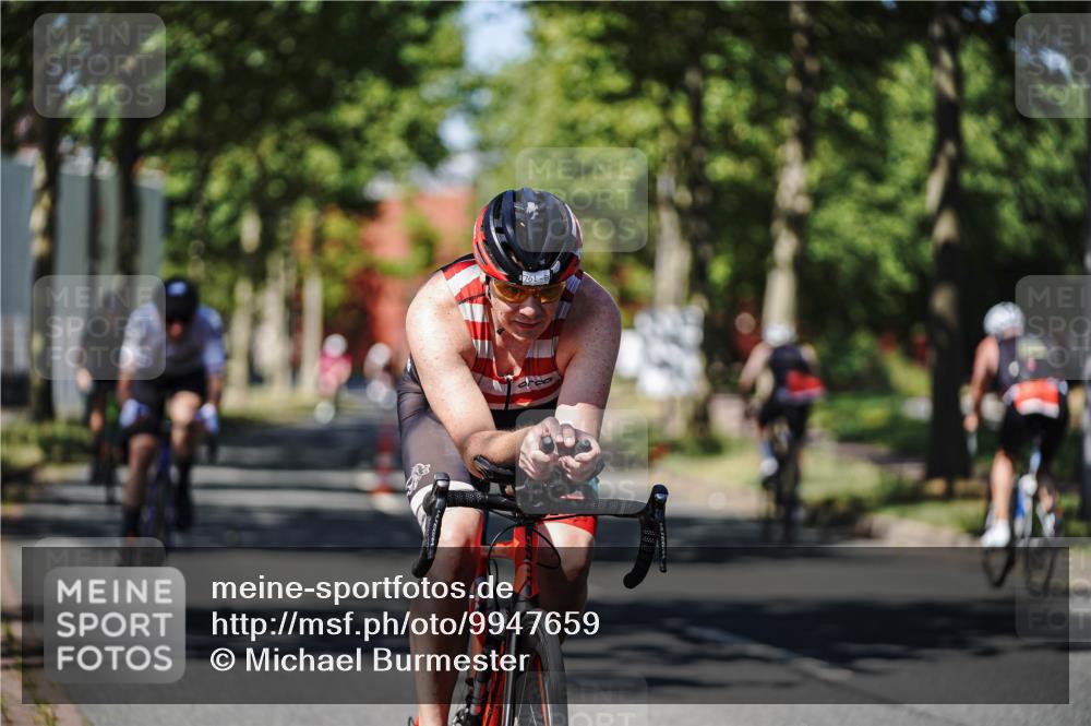 09.08.2026 - GEWOBA Citytriathlon Bremen Michael Burmester http://msf.ph/oto/9947659 09.08.2026 12:23:56 Radfahren 570, 585, 705, 761, 887, 890, 891, 1107, 1124, 1159 meine-sportfotos.de