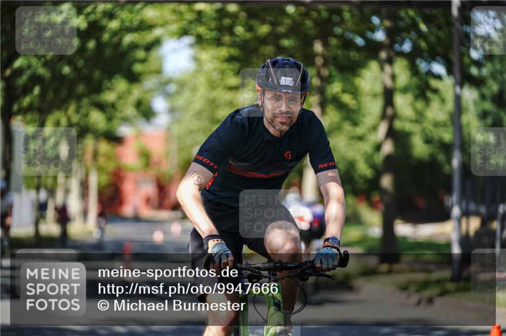 09.08.2026 - GEWOBA Citytriathlon Bremen Michael Burmester http://msf.ph/oto/9947666 09.08.2026 12:23:58 Radfahren 570, 585, 761, 887, 890, 891, 1105, 1107, 1124, 1159 meine-sportfotos.de