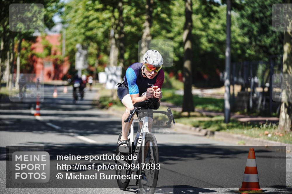09.08.2026 - GEWOBA Citytriathlon Bremen Michael Burmester http://msf.ph/oto/9947693 09.08.2026 12:24:20 Radfahren 546, 586, 671, 675, 753, 870 meine-sportfotos.de