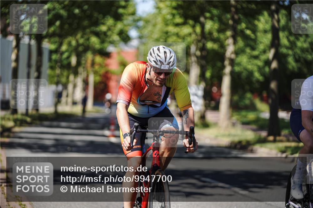 09.08.2026 - GEWOBA Citytriathlon Bremen Michael Burmester http://msf.ph/oto/9947700 09.08.2026 12:24:25 Radfahren 546, 586, 671, 675, 753, 870, 1152 meine-sportfotos.de