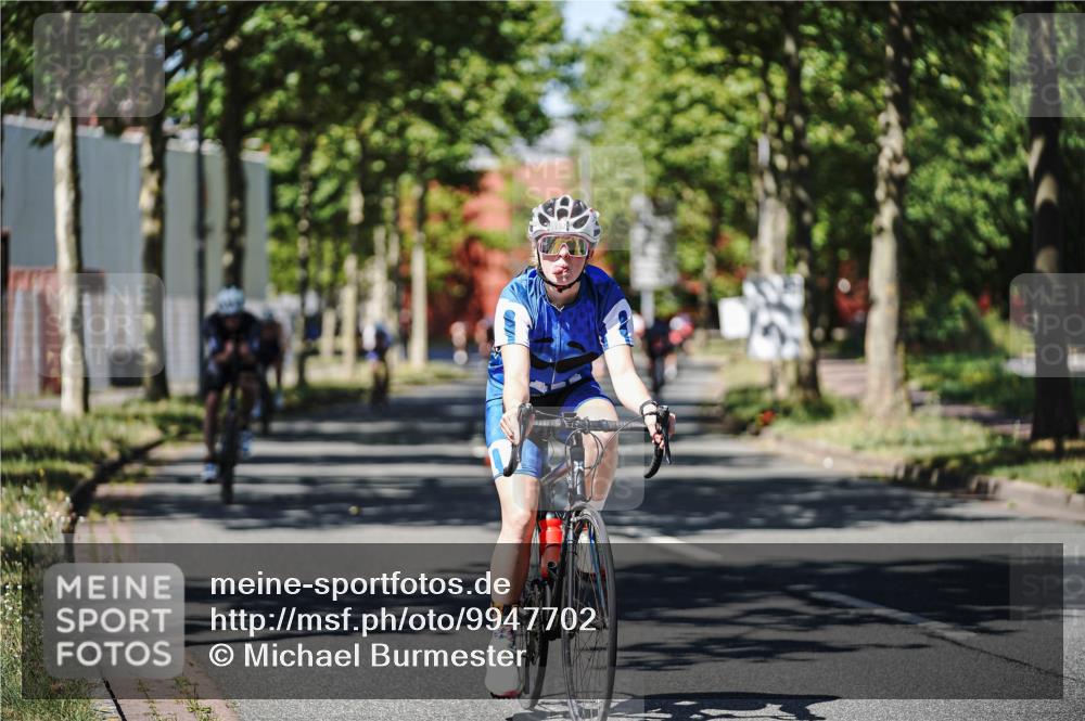 09.08.2026 - GEWOBA Citytriathlon Bremen Michael Burmester http://msf.ph/oto/9947702 09.08.2026 12:24:32 Radfahren 601, 620, 671, 675, 753, 770, 1152 meine-sportfotos.de