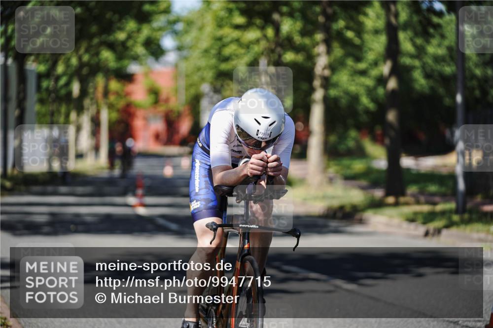 09.08.2026 - GEWOBA Citytriathlon Bremen Michael Burmester http://msf.ph/oto/9947715 09.08.2026 12:24:37 Radfahren 601, 620, 671, 720, 753, 770, 1152 meine-sportfotos.de