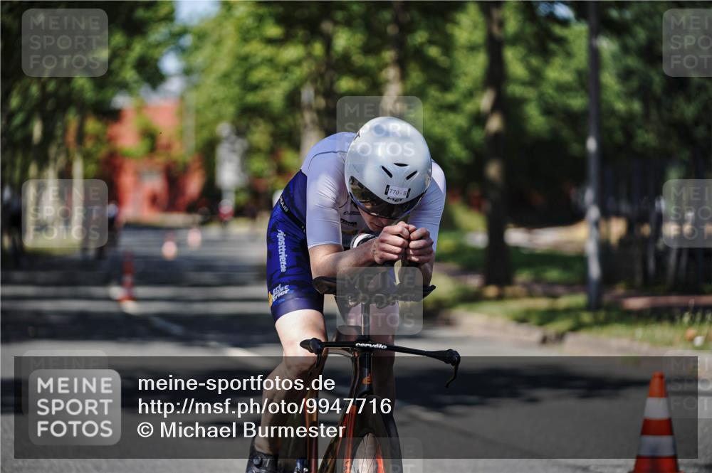 09.08.2026 - GEWOBA Citytriathlon Bremen Michael Burmester http://msf.ph/oto/9947716 09.08.2026 12:24:37 Radfahren 601, 620, 671, 720, 753, 770, 1152 meine-sportfotos.de