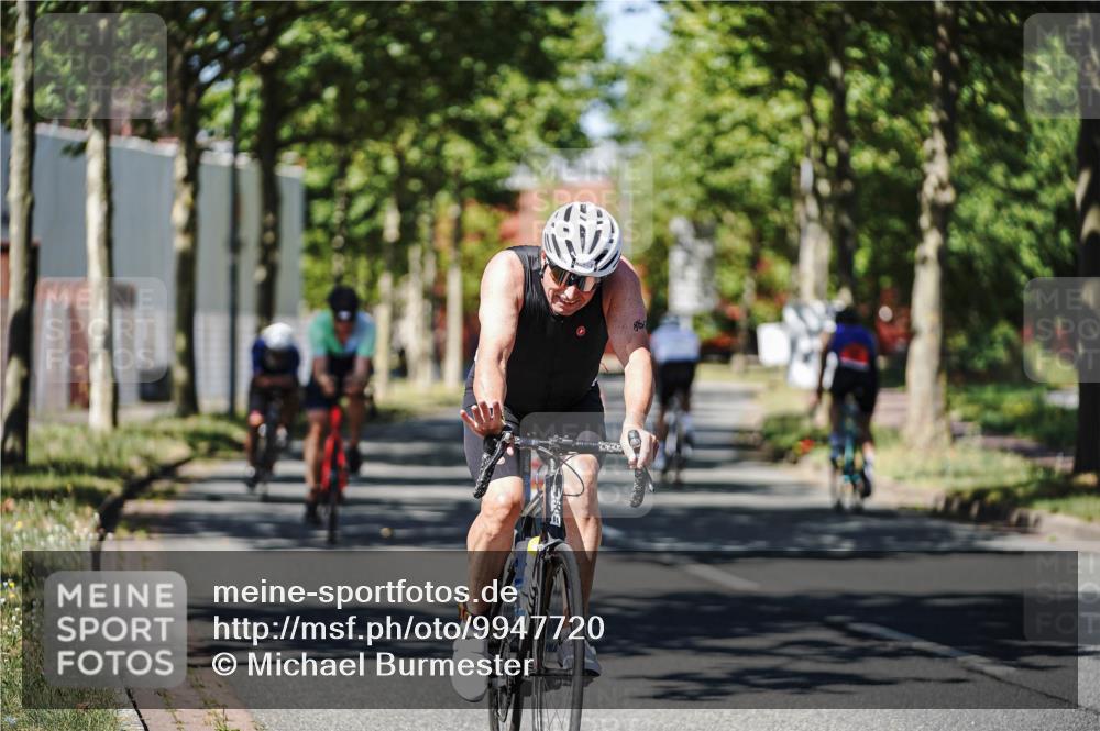 09.08.2026 - GEWOBA Citytriathlon Bremen Michael Burmester http://msf.ph/oto/9947720 09.08.2026 12:24:43 Radfahren 601, 620, 720, 770, 776, 819, 1152 meine-sportfotos.de