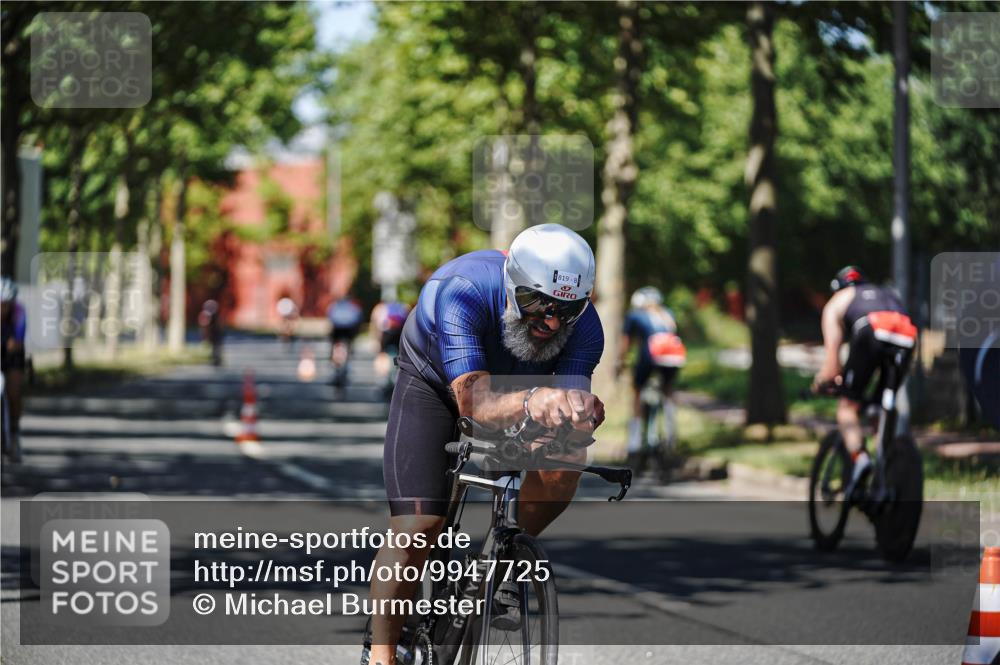 09.08.2026 - GEWOBA Citytriathlon Bremen Michael Burmester http://msf.ph/oto/9947725 09.08.2026 12:24:45 Radfahren 601, 620, 720, 770, 776, 819, 974, 1152 meine-sportfotos.de