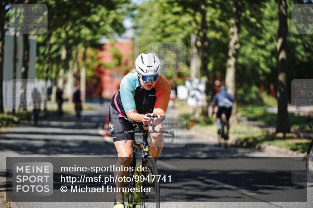 09.08.2026 - GEWOBA Citytriathlon Bremen Michael Burmester http://msf.ph/oto/9947741 09.08.2026 12:24:57 Radfahren 548, 602, 711, 776, 785, 819, 974, 991, 1104, 1140 meine-sportfotos.de