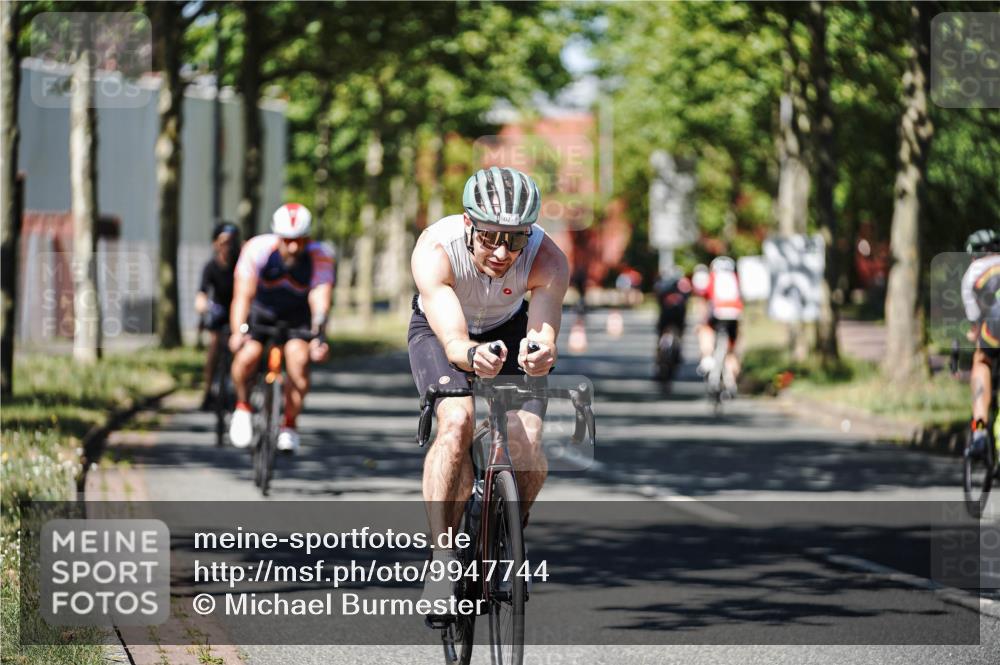 09.08.2026 - GEWOBA Citytriathlon Bremen Michael Burmester http://msf.ph/oto/9947744 09.08.2026 12:25:01 Radfahren 548, 602, 711, 785, 974, 991, 1104, 1140 meine-sportfotos.de