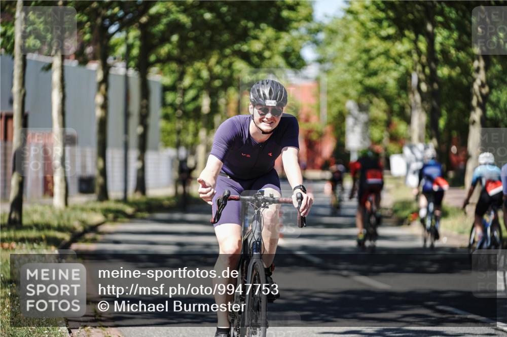 09.08.2026 - GEWOBA Citytriathlon Bremen Michael Burmester http://msf.ph/oto/9947753 09.08.2026 12:25:04 Radfahren 548, 602, 711, 785, 858, 859, 899, 974, 991, 1104, 1140 meine-sportfotos.de