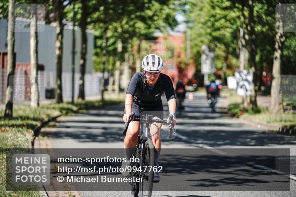 09.08.2026 - GEWOBA Citytriathlon Bremen Michael Burmester http://msf.ph/oto/9947762 09.08.2026 12:25:13 Radfahren 548, 602, 858, 859, 899, 1140 meine-sportfotos.de