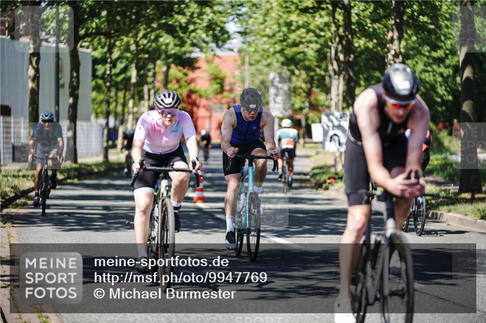 09.08.2026 - GEWOBA Citytriathlon Bremen Michael Burmester http://msf.ph/oto/9947769 09.08.2026 12:25:24 Radfahren 558, 649, 774, 859, 936, 1010, 1106, 1121 meine-sportfotos.de