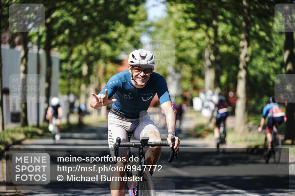 09.08.2026 - GEWOBA Citytriathlon Bremen Michael Burmester http://msf.ph/oto/9947772 09.08.2026 12:25:26 Radfahren 558, 649, 774, 936, 982, 1010, 1106, 1121 meine-sportfotos.de