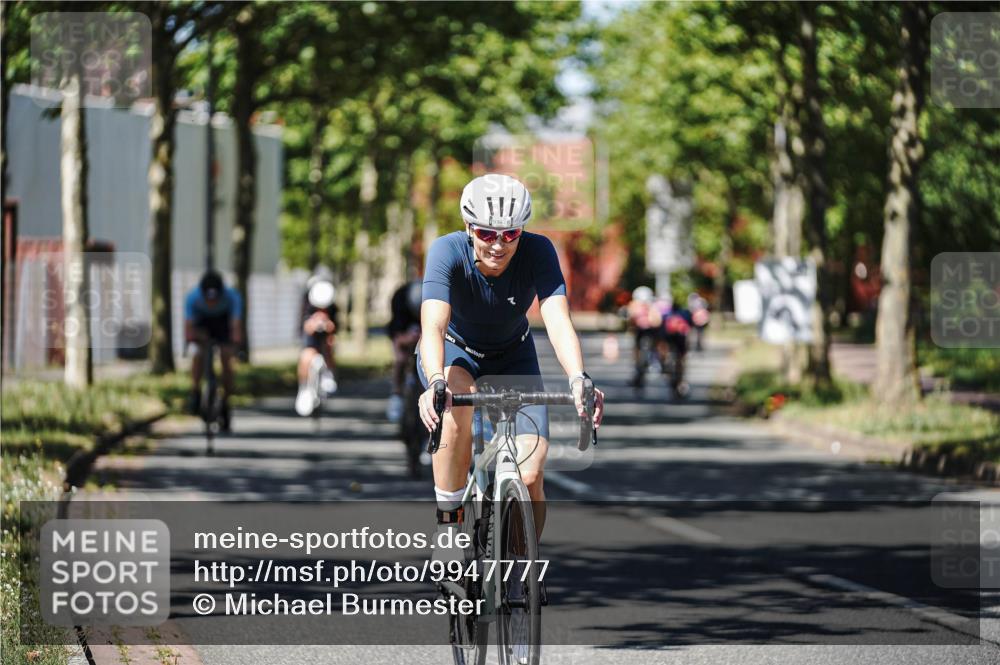 09.08.2026 - GEWOBA Citytriathlon Bremen Michael Burmester http://msf.ph/oto/9947777 09.08.2026 12:25:29 Radfahren 558, 649, 774, 936, 982, 1010, 1106, 1121, 1122 meine-sportfotos.de