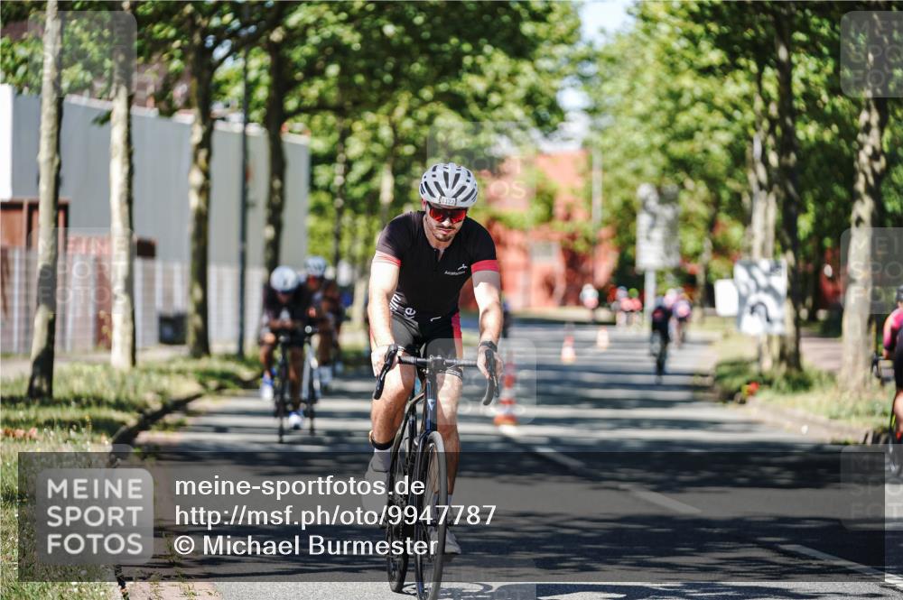 09.08.2026 - GEWOBA Citytriathlon Bremen Michael Burmester http://msf.ph/oto/9947787 09.08.2026 12:25:34 Radfahren 558, 649, 702, 743, 774, 789, 810, 848, 936, 982, 1010, 1106, 1121, 1122, 1125 meine-sportfotos.de