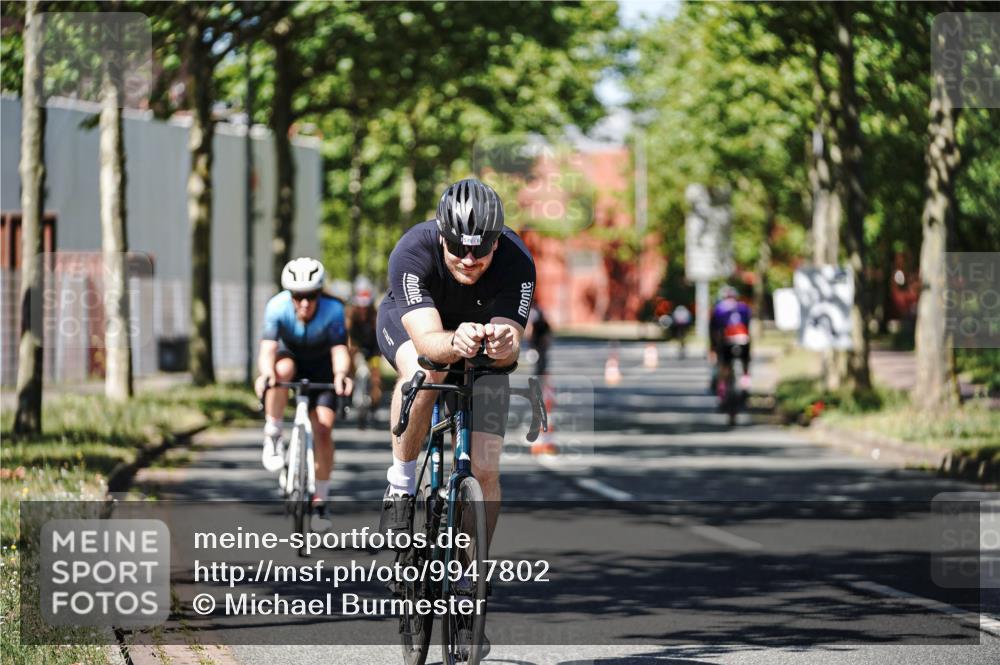 09.08.2026 - GEWOBA Citytriathlon Bremen Michael Burmester http://msf.ph/oto/9947802 09.08.2026 12:25:46 Radfahren 578, 614, 702, 718, 738, 743, 779, 789, 797, 810, 848, 853, 944, 982, 1122, 1125 meine-sportfotos.de