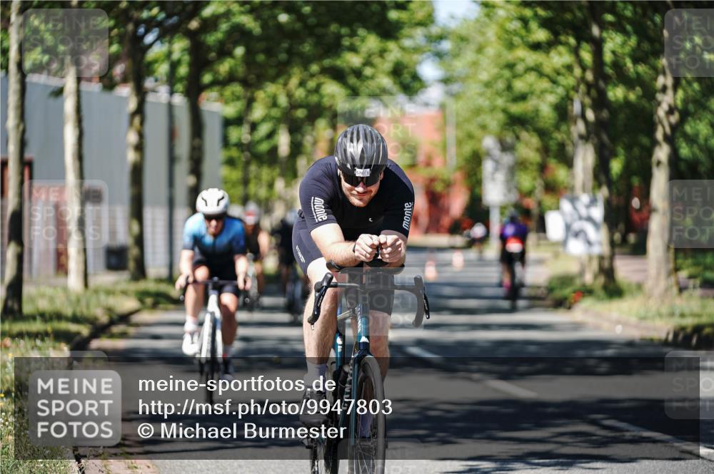 09.08.2026 - GEWOBA Citytriathlon Bremen Michael Burmester http://msf.ph/oto/9947803 09.08.2026 12:25:46 Radfahren 578, 614, 702, 718, 738, 743, 779, 789, 797, 810, 848, 853, 944, 982, 1122, 1125 meine-sportfotos.de