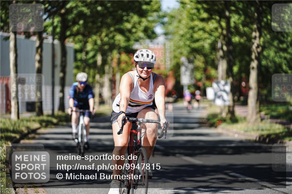 09.08.2026 - GEWOBA Citytriathlon Bremen Michael Burmester http://msf.ph/oto/9947815 09.08.2026 12:25:51 Radfahren 578, 614, 635, 702, 718, 738, 743, 779, 789, 797, 810, 848, 853, 913, 927, 942, 944, 1125 meine-sportfotos.de