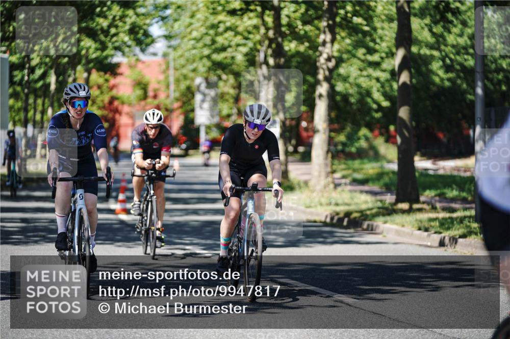 09.08.2026 - GEWOBA Citytriathlon Bremen Michael Burmester http://msf.ph/oto/9947817 09.08.2026 12:25:52 Radfahren 578, 614, 635, 702, 718, 738, 779, 789, 797, 810, 848, 853, 913, 927, 942, 944, 1125 meine-sportfotos.de