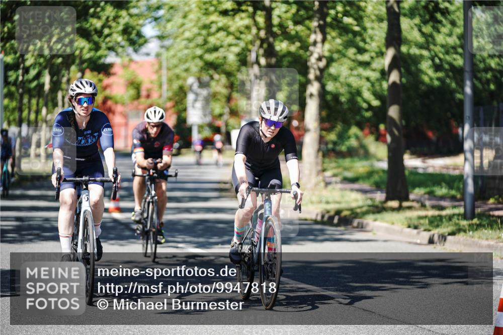 09.08.2026 - GEWOBA Citytriathlon Bremen Michael Burmester http://msf.ph/oto/9947818 09.08.2026 12:25:52 Radfahren 578, 614, 635, 702, 718, 738, 779, 789, 797, 810, 848, 853, 913, 927, 942, 944, 1125 meine-sportfotos.de