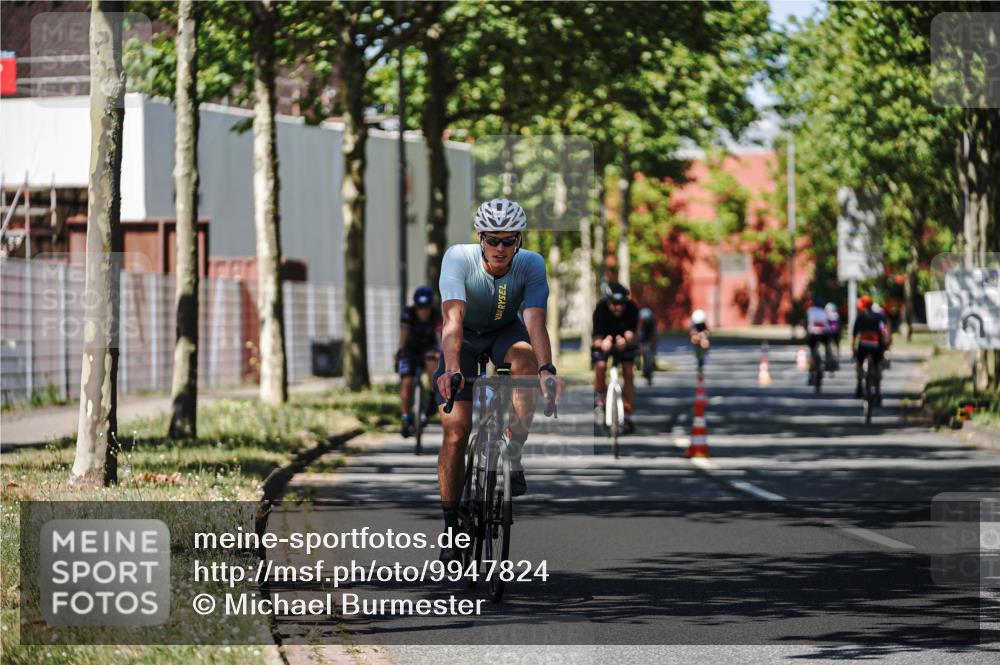 09.08.2026 - GEWOBA Citytriathlon Bremen Michael Burmester http://msf.ph/oto/9947824 09.08.2026 12:26:02 Radfahren 543, 614, 635, 643, 700, 738, 797, 853, 913, 927, 941, 942, 957, 989 meine-sportfotos.de