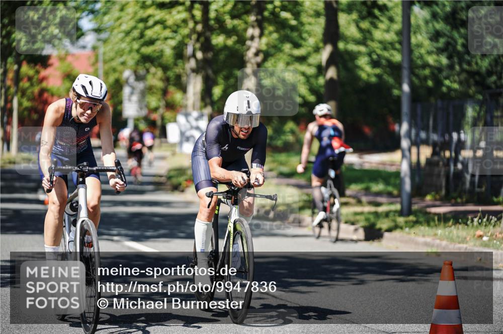 09.08.2026 - GEWOBA Citytriathlon Bremen Michael Burmester http://msf.ph/oto/9947836 09.08.2026 12:26:09 Radfahren 543, 635, 643, 700, 740, 927, 941, 957, 989, 997 meine-sportfotos.de