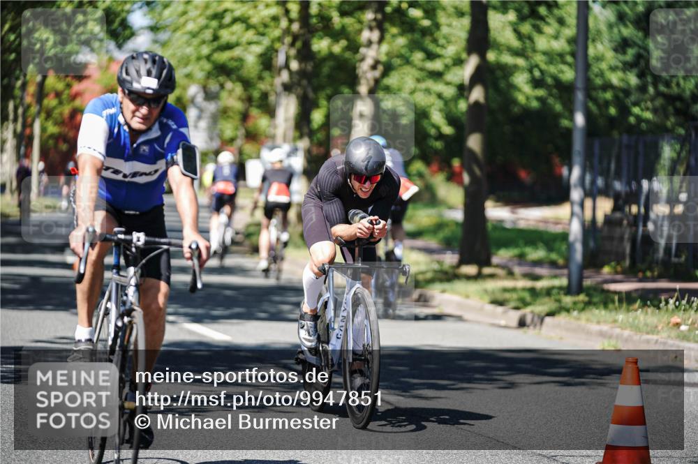 09.08.2026 - GEWOBA Citytriathlon Bremen Michael Burmester http://msf.ph/oto/9947851 09.08.2026 12:26:20 Radfahren 621, 674, 740, 766, 842, 908, 957, 985, 997, 1127 meine-sportfotos.de
